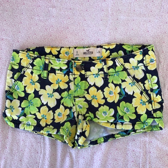 Floral Mini Shorts - Picture 1 of 2